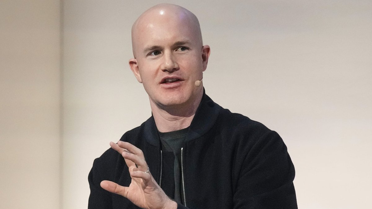 CryptoNewsHntrs's tweet photo. 🚨🇺🇸 FDIC SETTLES COINBASE'S OPERATION CHOKEPOINT 2.0 LAWSUIT AND PAYS $188,440 IN LEGAL FEES
#FDIC #Coinbase #OperationChokePoint #CryptoNews #LegalSettlement https://t.co/XWl8DT3EL1