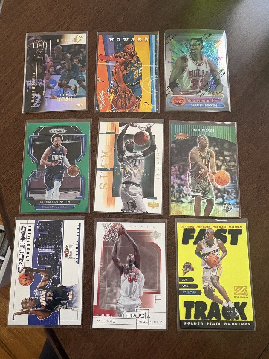 Coryscards tweet media