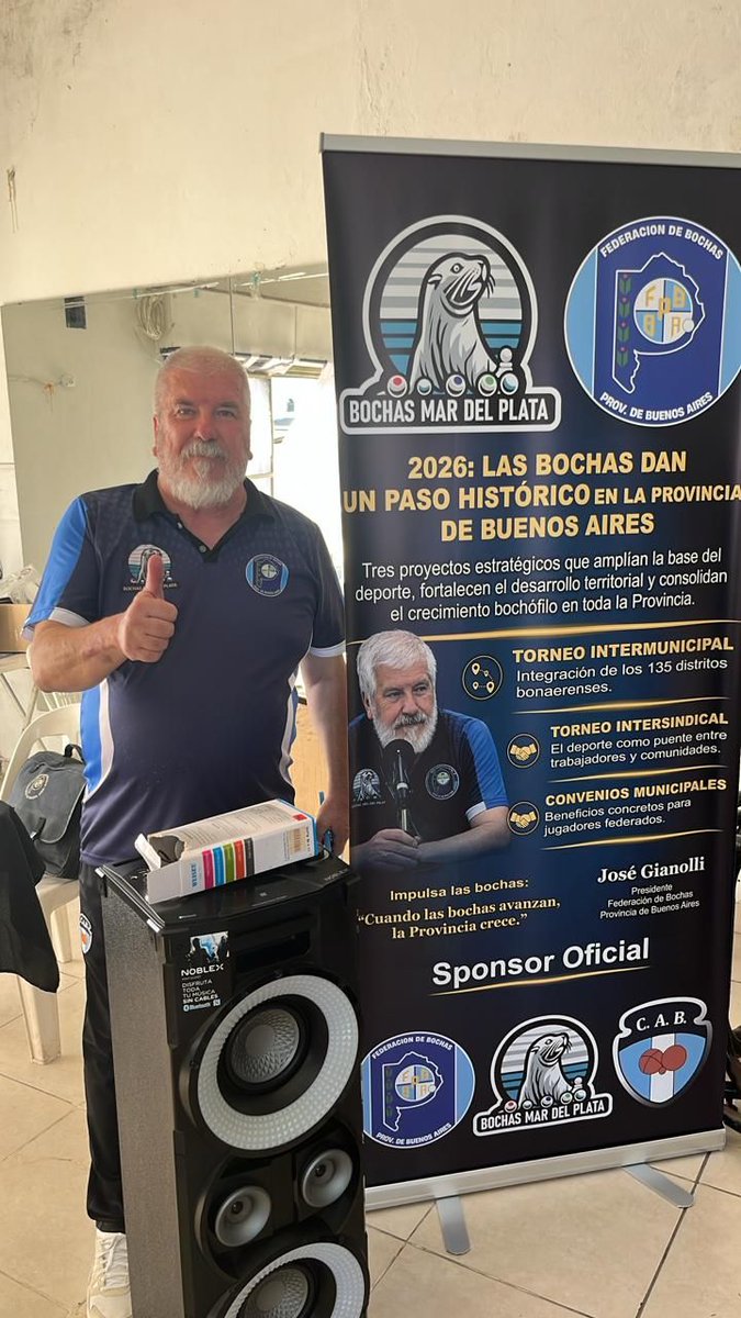 CABochas tweet media