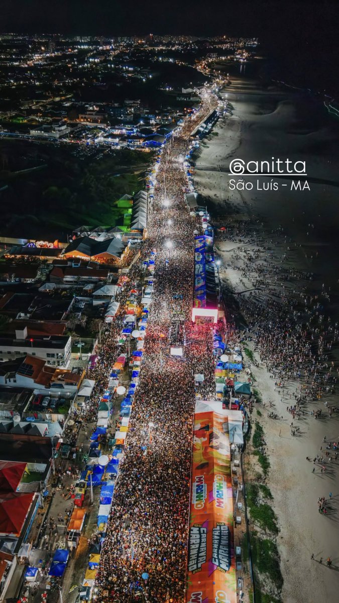 Cadê a gay de Belém que chamou São Luís de Buraco, sendo que os Ensaios de lá não tiveram 1% do impacto do Bloco da Anitta em São Luís?