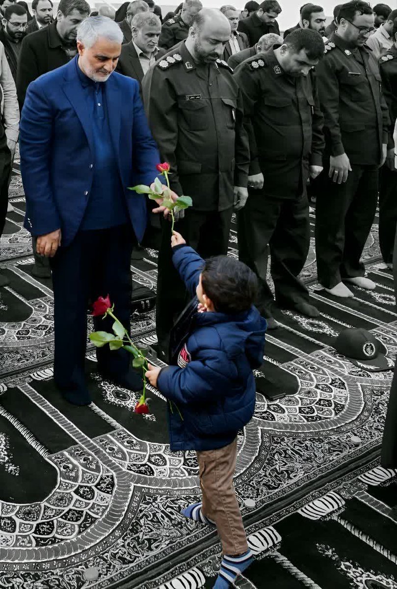 talaye73877's tweet photo. ترامپ پدوفیلی افتخارش اینه ژنرال سلیمانی را ترور کرده ... https://t.co/ZhMvO3oPEv
