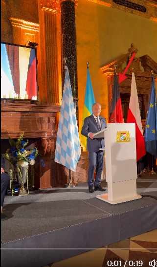 LechJerzy's tweet photo. @adamSzlapka @donaldtusk https://t.co/ODtxa2XukO