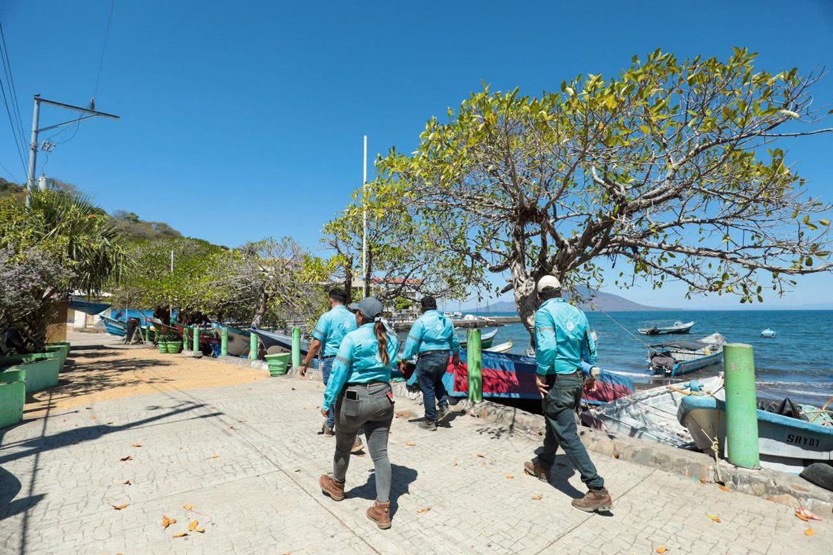 La segunda fase de la planta desalinizadora en la isla Meanguera del Golfo.💧🏝️

Más de 2,500 habitantes pronto tendrán acceso digno y permanente a agua potable. 

Lo que por años fue escasez, hoy se transforma en solución real.

Esta obra, ejecutada por Constructora El Salvador
