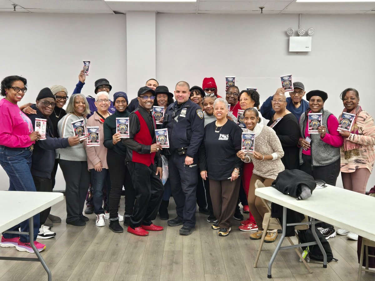 CCPDnyc's tweet photo. 💙 #CCPD is excited to announce the relaunch of our Community Affairs Division! We kicked things off with a fun Valentine’s Day community event, and there’s more to come. Over the next few weeks, you’ll have the chance to meet your Beat Officer 📧 Reach out to us at cau@ccpd.us. https://t.co/EEUBlzBrQD