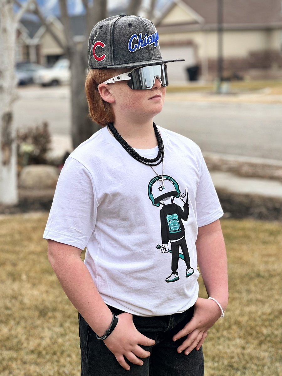 DallenRice12's tweet photo. My little bro is rocking ‘The Dude’ shirt & ‘Ghost’ sunglasses from @DiamondKrew_ Check them out and grab your gear for the upcoming youth baseball season!
#rockymountainschoolofbaseball #rmsb #sports #baseball #springseason #utah #youthsports #swag https://t.co/AQOC2vHOzQ