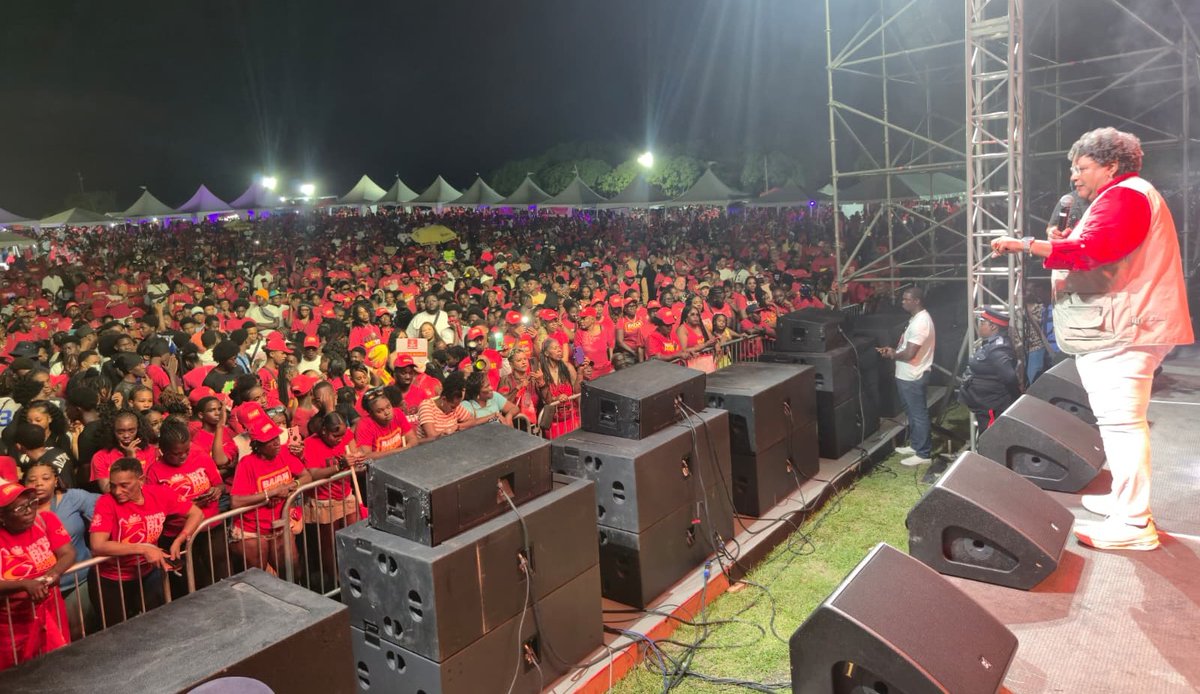 Mottley urges Barbados to ‘fall in love’ with country again barbadostoday.bb/2026/02/15/mot…