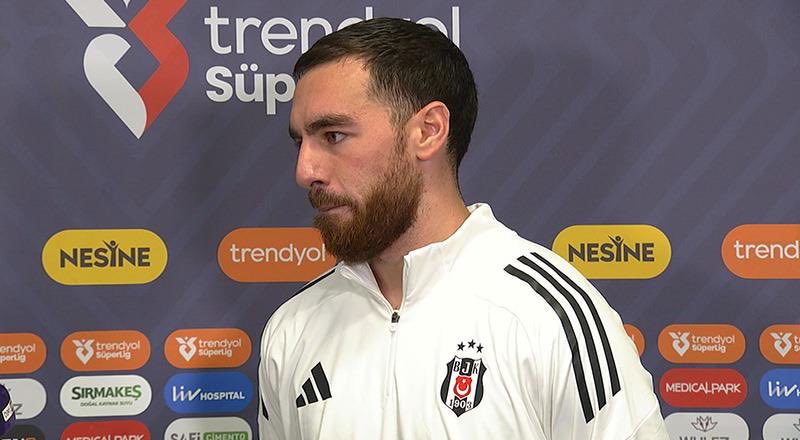 🚨 Orkun Kökçü :” Hedefim Avrupa’nın en büyük takımlarına gitmek değil.

Öyle olsa zaten şu an orada olabilirdim, öyle teklifler almıştım.

Ben tüm başarılarımı Beşiktaş’ta kazanmak istiyorum, buraya gitmek için gelmedim.

Sonuna kadar burada olacağım.” 🌹🫡