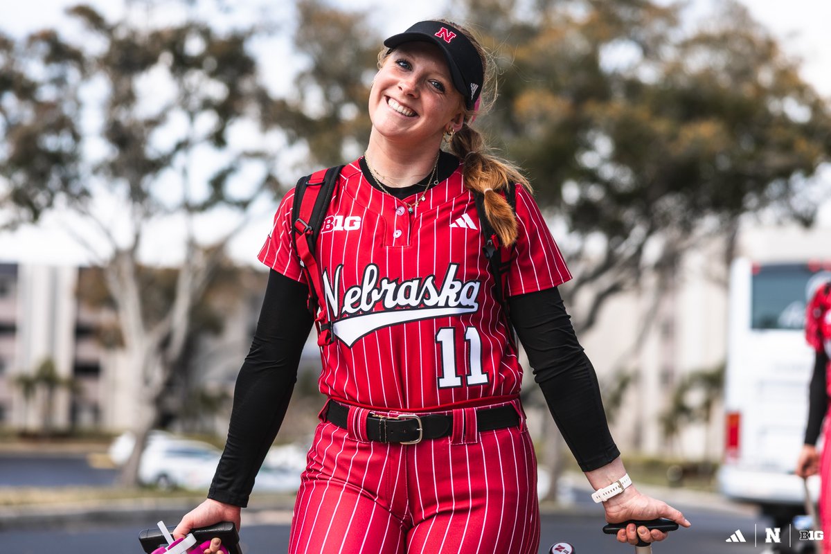 NCAA Softball tweet media