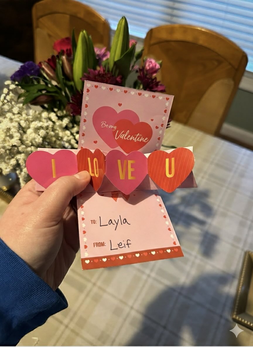 laylaslog's tweet photo. I had the most amazing Valentine’s Day with the love of my life! Leif surprised me after work with flowers and the ultimate treat—a King Cake from my favorite bakery in NOLA! 👑🍰 #valentinesday #love #couple #lovelife https://t.co/llojDM9kfZ
