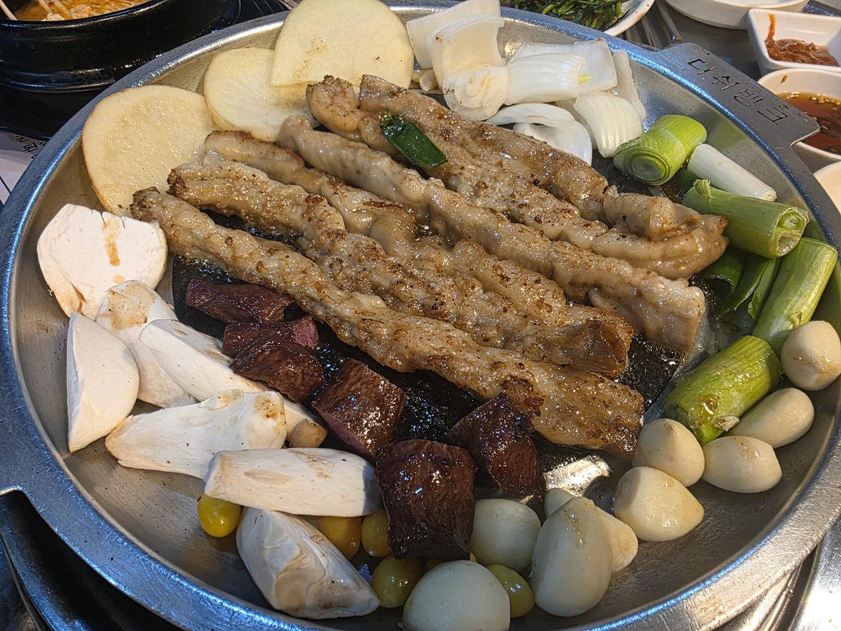 옐드리 tweet media