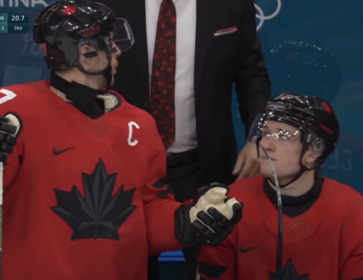 rhionapp's tweet image. let’s secretly admire mama