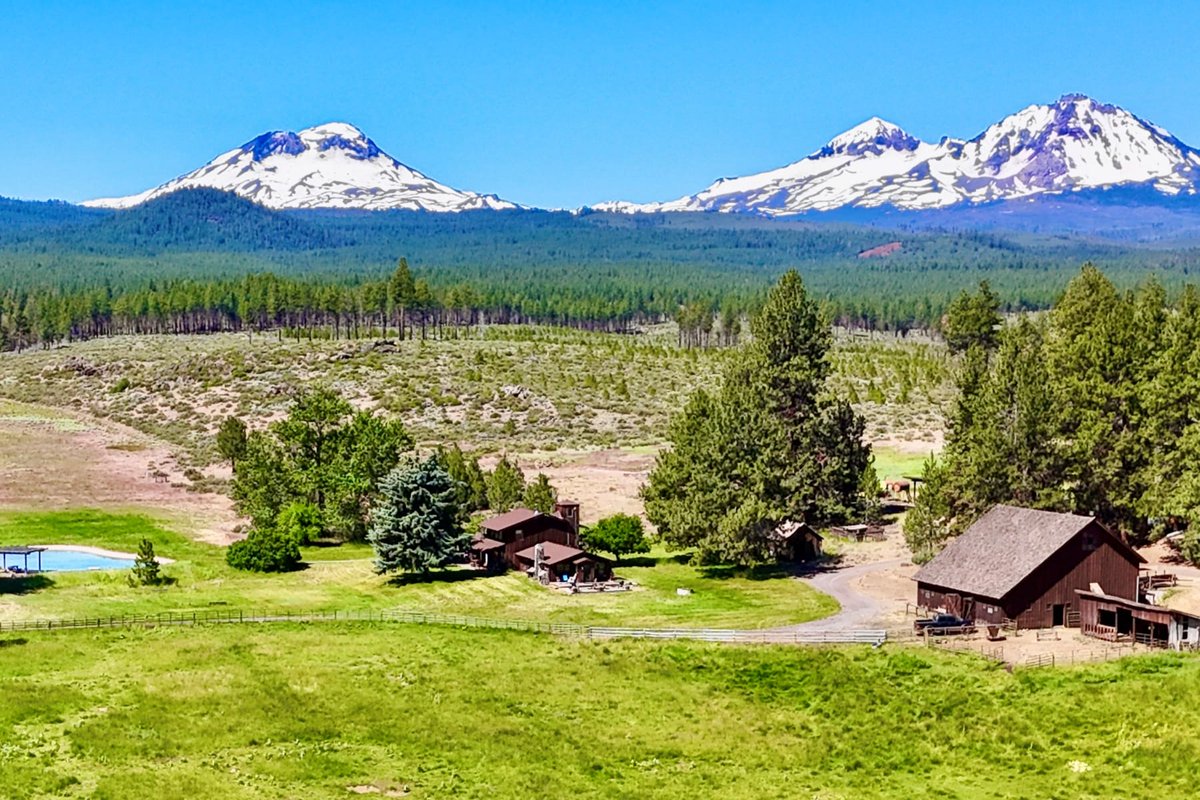 FOR SALE - 67500 Three Creeks Road Sisters, OR 97759 dlvr.it/TQzBMr