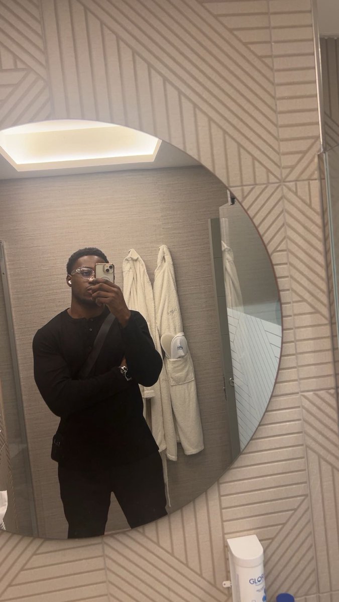 La Bêtise tweet media