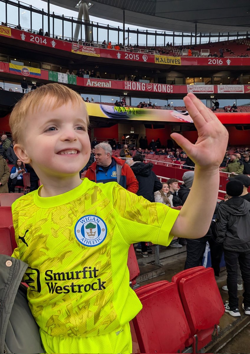 Natalie Sinclair tweet media