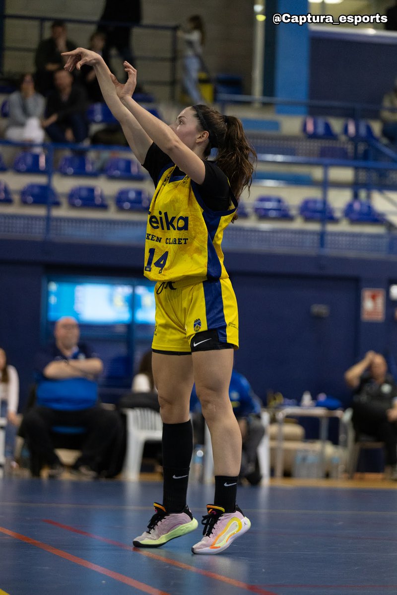 Eva Cases Rey tweet media