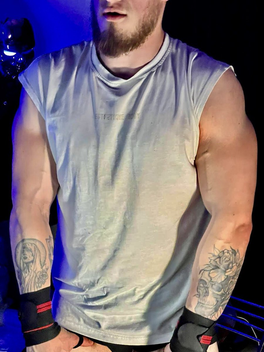 ⚜️OFFICIAL HUNKYTIME(STR8-King-Alpha-Master-Sir)⚜️ tweet media