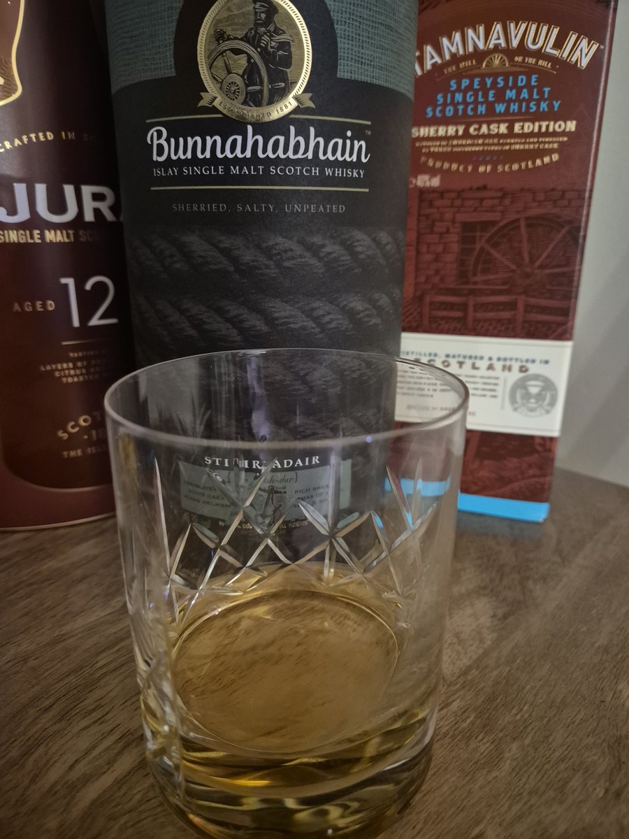 ericwalkeruk's tweet image. Glass of scotch to celebrate my 10th song to make the South Coast Music Chart top 10. What a journey it's been since Building Blocks first entered at no.9 back in December 2023
@voicefmradio