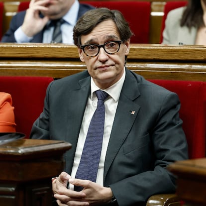 L’he trobat  a faltar. La seva alegria, la seva empenta, el seu saber gestionar, la seva presència…
aquell físic escultural, el seu encant devastador i una mirada capaç de fondre acer.
La vida no era vida sense tú, Salva