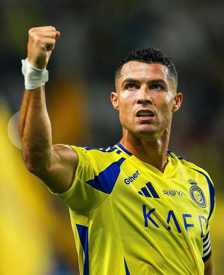 otbturki's tweet photo. لن اغرد حتى يرد علي الاسطورة كرستيانو رونالدو 

I won’t tweet again until the legend Cristiano Ronaldo replies to me

#cristiano #Ronaldo #AlNassr #RealMadrid 

@Cristiano 
@AlNassrFC 
@AlNassrFC_EN https://t.co/z6ulzUPbrM