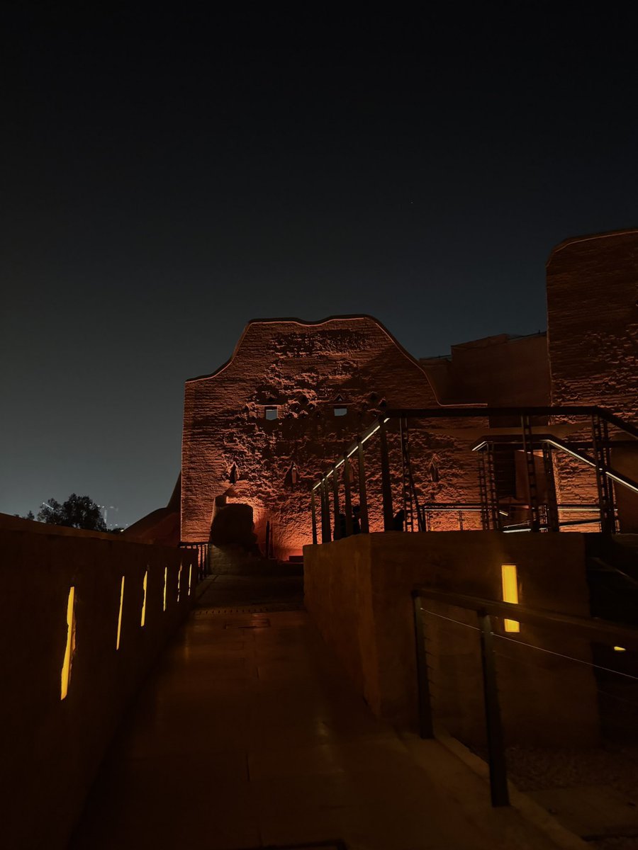 مُعاذ السرور . tweet media