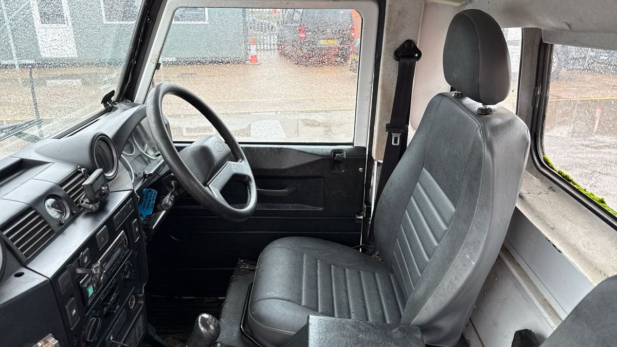 CVAAuctions's tweet photo. ⭐ Featured Lot

A versatile access platform vehicle, practical, compact and ideal for maintenance, utilities or facilities use.

Auction Date 📅 19th February @10am 
View this lot here 👉 https://t.co/4V7JdRteXE 

#FeaturedLot #AccessPlatform #PlantMachinery #Auction #landrover https://t.co/RnhPxz8oPB