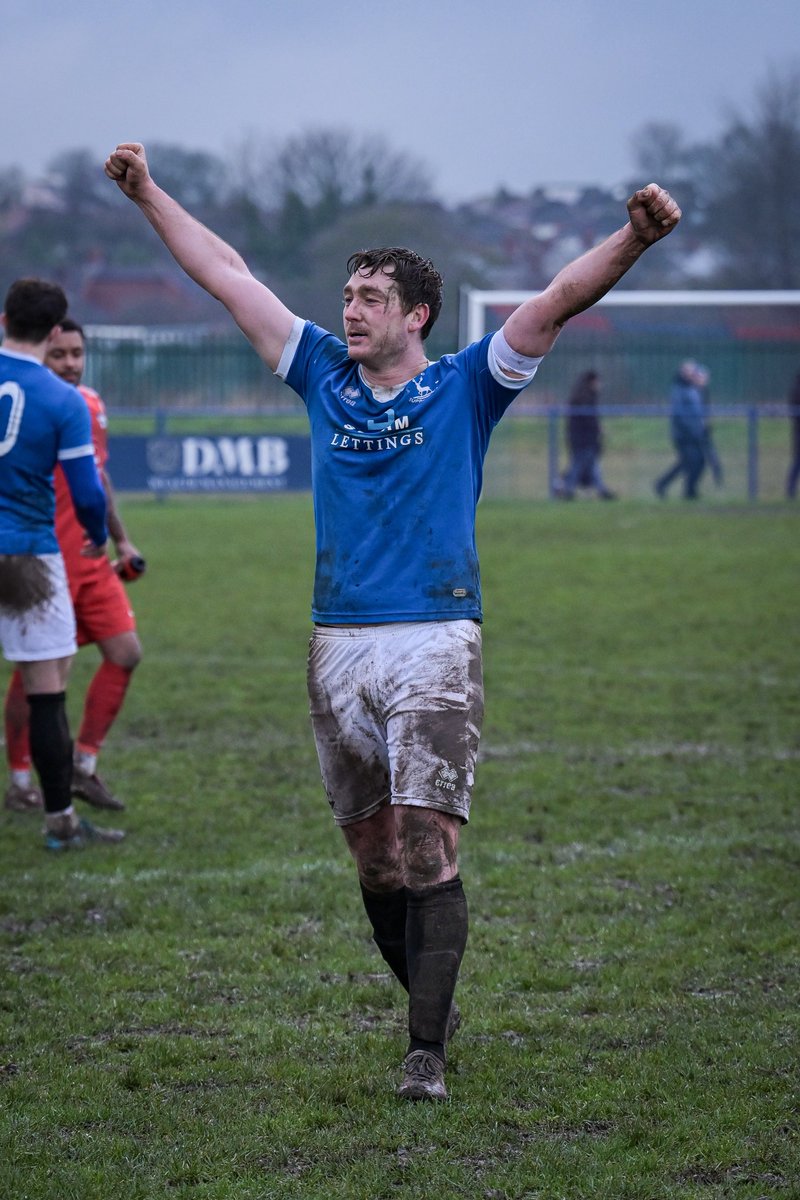 SL_SportsPhotos's tweet photo. Well done to @AFC_Supporters who progressed to the Semi-Finals of the @FASunday_Cup after winning on penalties against Southwick FC - Sunderland! Great game from both teams on a heavy pitch watched by a great crowd 👏🏻

@EnglandFootball 
@JackOsbFootball 
#hartlepoolsundayleague https://t.co/iKrdEi0wLt
