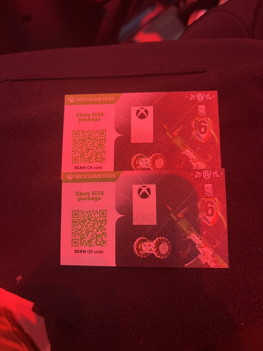 To celebrate the grand finals of SI 2026 Paris, I’m going away a Six Invitational skin, charm, background and drone skin 🔥

To enter: 

- Follow <a href="/PalpatineR6/">Palpatine</a> 
- RT this tweet 🔄

I will draw a name February 22nd. 
Good luck!