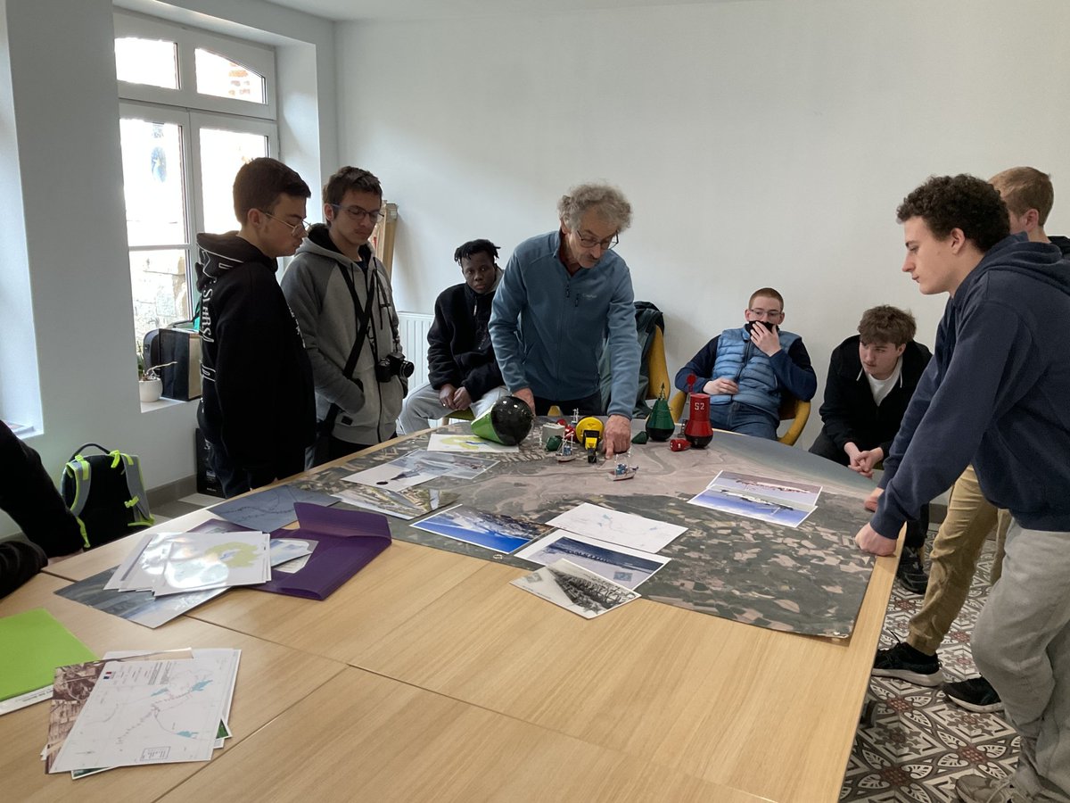 Lycée des métiers Jean-Baptiste Corot tweet media