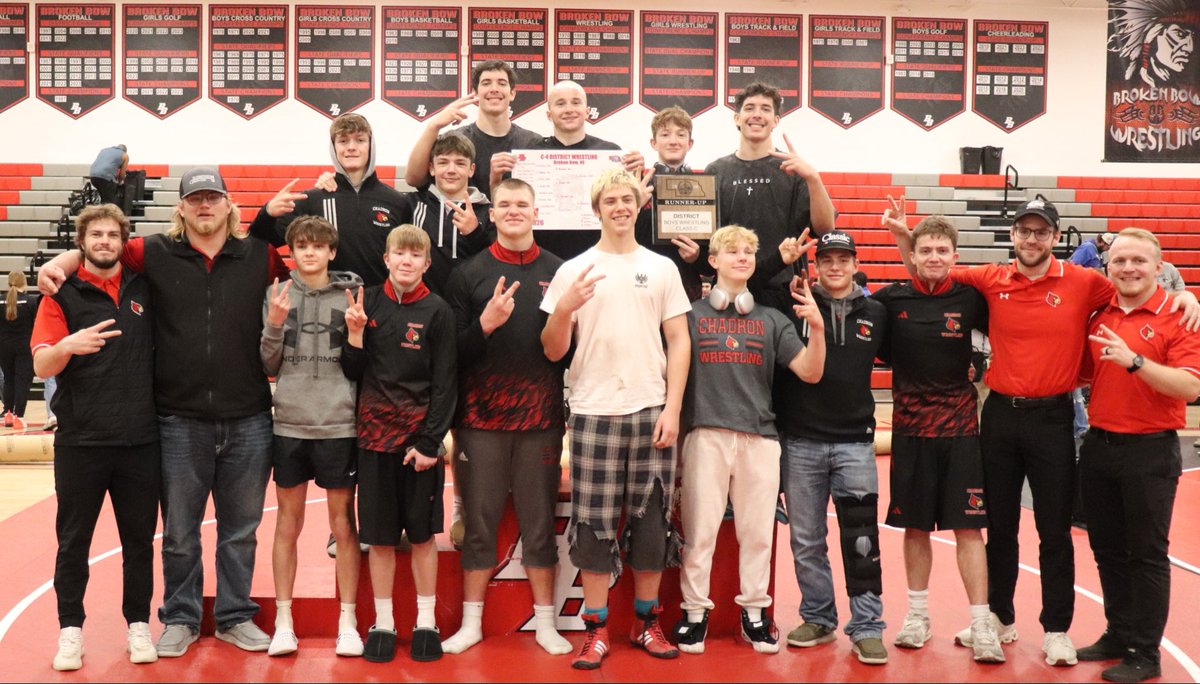 Cardinal Wrestling tweet media