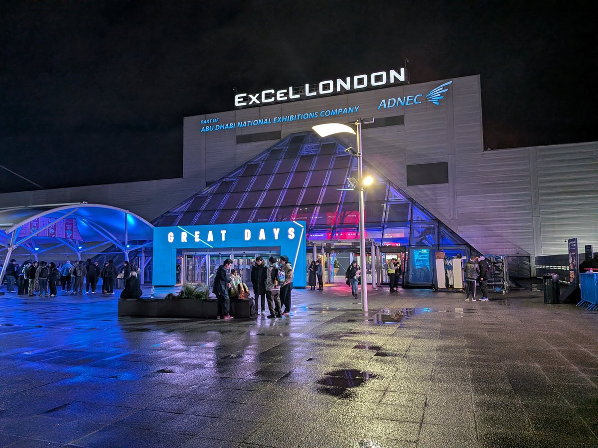 ADonutPlaysGames 🌸✨ tweet media