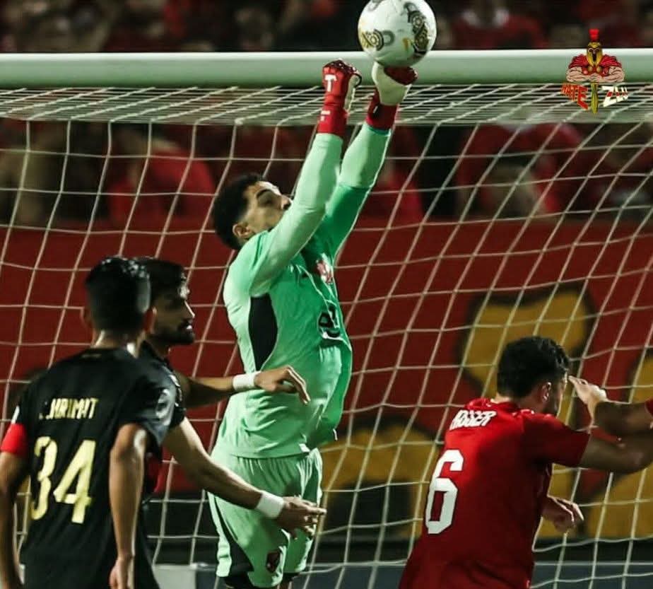 14 كلين شيت لمصطفى شوبير فى 18 مباراة مع الاهلى فى دورى الابطال👏👏