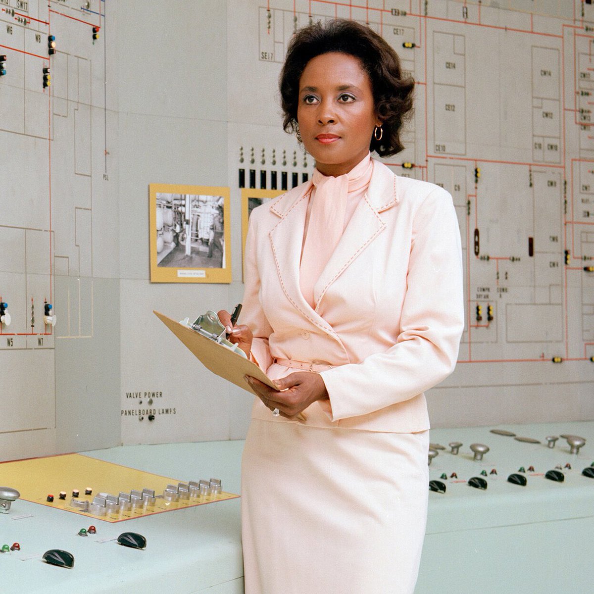 — miss annie easley, one of the first black woman at NASA. a computer &amp; rocket scientist, mathematician (one of the first black women in her field) that created &amp; worked on the centaur. she helped to make modern-day space flight possible! 🔭👩🏾‍🚀🌌💻