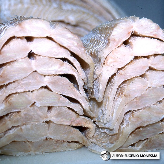 EugenioMonesma's tweet image. 🐟 El arte del #BACALAO está en su proceso: salazón, secado natural y respeto por el producto en cada pieza.

En el año 2000 pude conocer el procesado de este #pescado que está presente en la #gastronomía popular española.  

📽️ Documental COMPLETO (11'): youtu.be/25ZYt0CsUbE