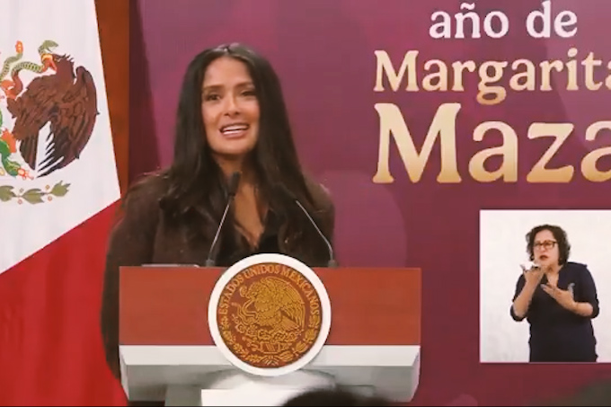 "Quizá lo que nos faltaba era esta presidenta":  <a href="/salmahayek/">Salma Hayek</a>  🇲🇽

La actriz destacó que, tras años de tocar puertas y sufrir por la falta de apoyo al cine en México, los nuevos incentivos de <a href="/Claudiashein/">Claudia Sheinbaum Pardo</a> parecen ser el cambio de rumbo que la industria pedía. 🧵