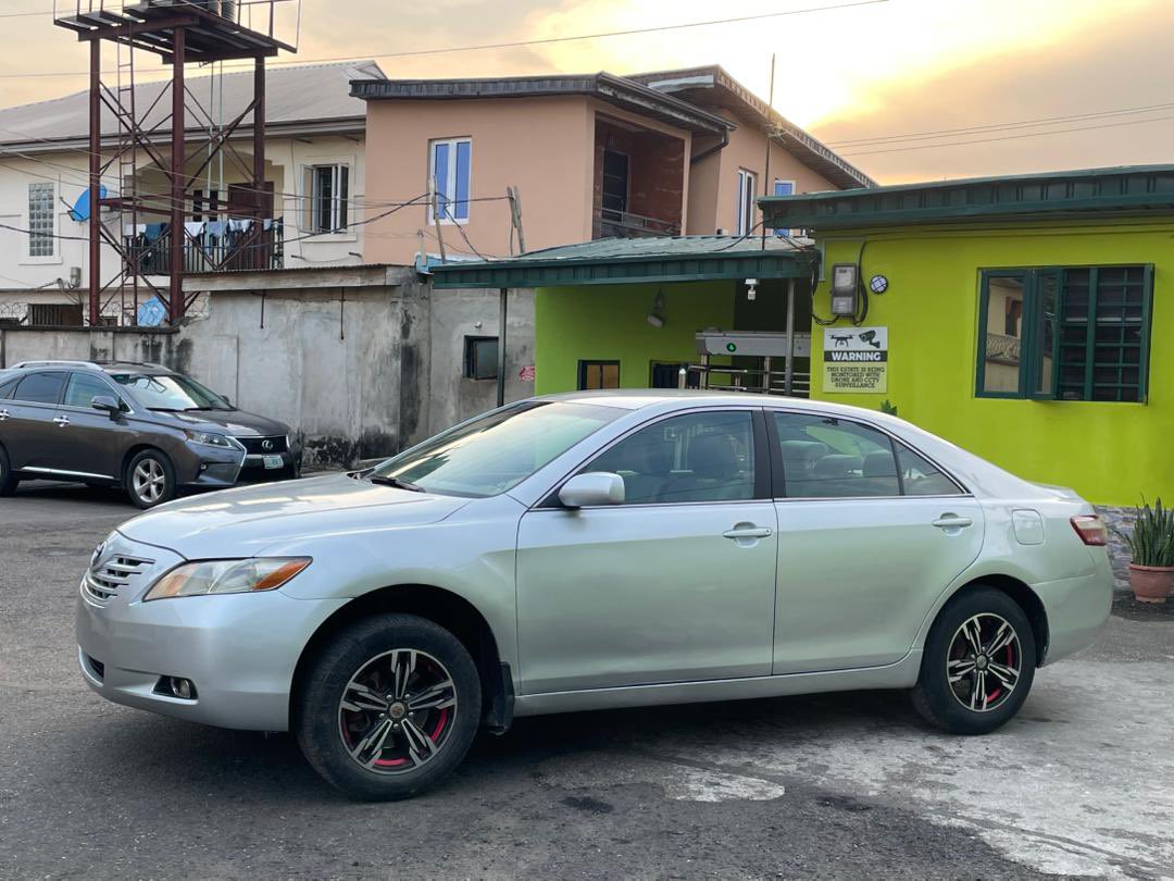 🚨🚨|| BOmBA
You already know 🌹

Extremely clean Toyota Camry 2007 
Toks standard 

Price:
7m