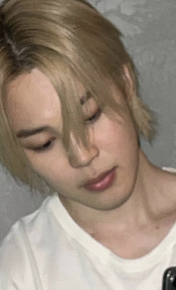 flytomynamu's tweet photo. feral noises https://t.co/4kSzbIqz7w