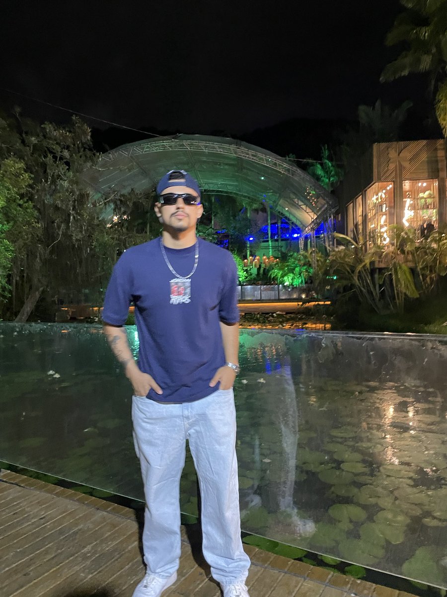 DloAngelo's tweet photo. 🦋🧊🫨
#greenvalley https://t.co/ToyfBGm3Hu