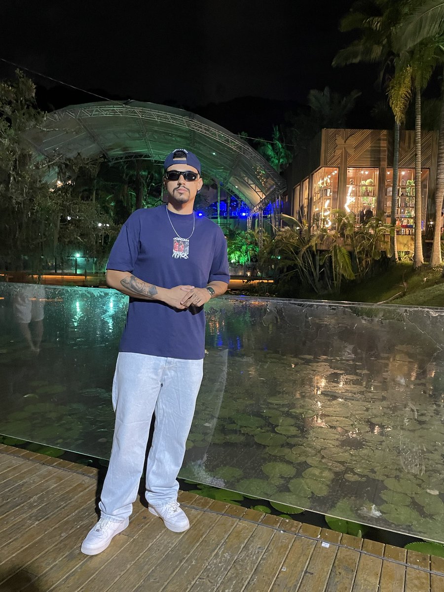 DloAngelo's tweet photo. 🦋🧊🫨
#greenvalley https://t.co/ToyfBGm3Hu