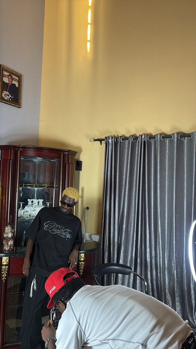 Baz (@baz_online) on Twitter photo 