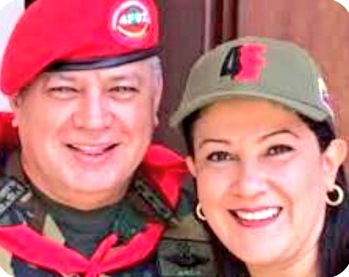 Arayajosemanuel's tweet photo. Estos dos  (2)  saben lo que pasó 👇👇

https://t.co/ihFpTe3Dt0 https://t.co/fWBIYSCeHq