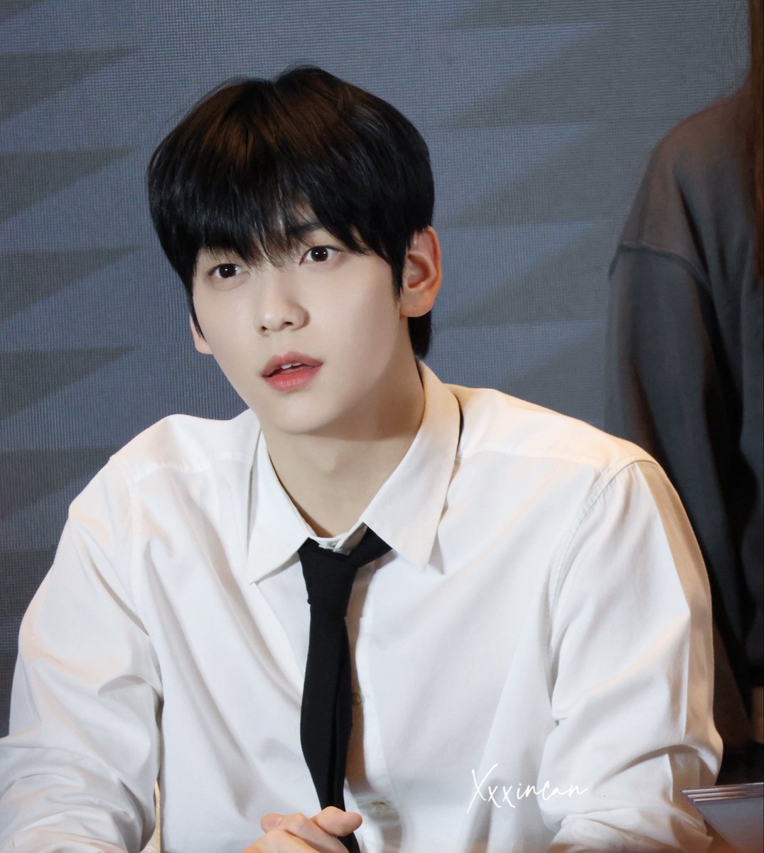 Xxxincan's tweet photo. 20250216 Beijing‘s Fan Sign
#SOOBIN #수빈 #TOMORROW_X_TOGETHER #TXT #투모로우바이투게더 https://t.co/Z1VfxRs7ih