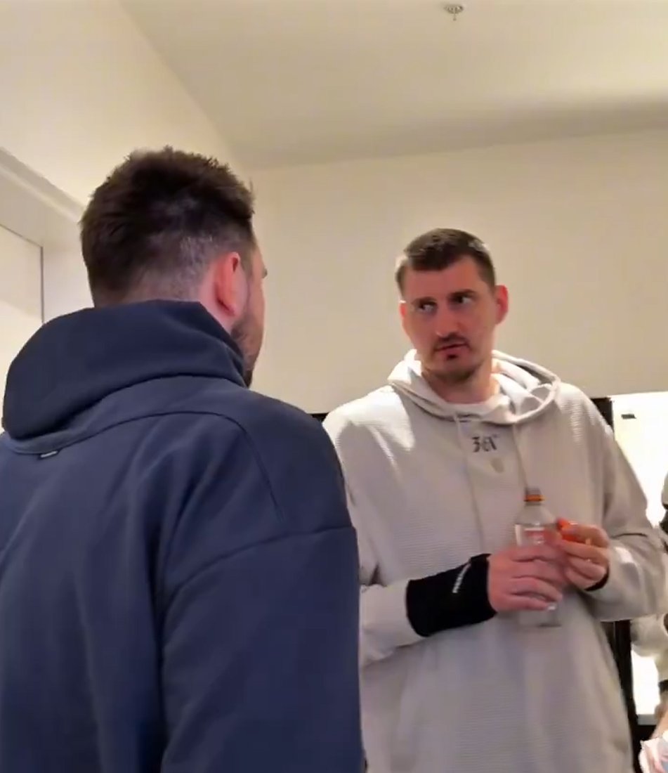 The way they move around each other and talk over each other and verify things with each other they're just an old married couple 🥹