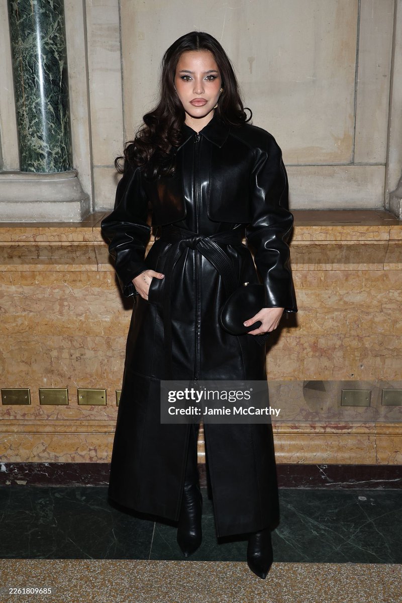 EmiliaStats_'s tweet image. Emilia el día de hoy para el desfile de Cult Gaia en Nueva York #NYFW