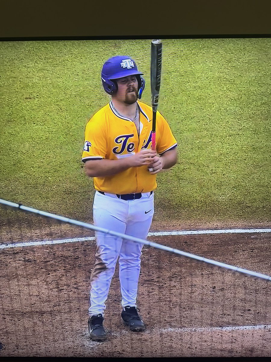 Calvin Applebottom II tweet media