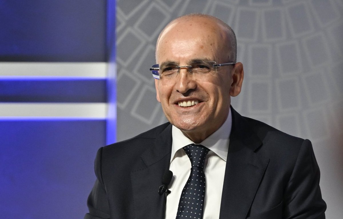 Mehmet Şimşek 2023’te göreve geldiğinde;

Enflasyon %39,59
USD: 23 TL
BIST 100: 5.388 (234 USD)

Bugün;

Enflasyon %33,29
USD: 42
BIST 100: 10.089 (240 USD)

Madem hiç bir şey değişmeyecekti vatandaş bu kadar vergiyi ve cezayı neden ödedi?
#VergiSGKYapılandırma