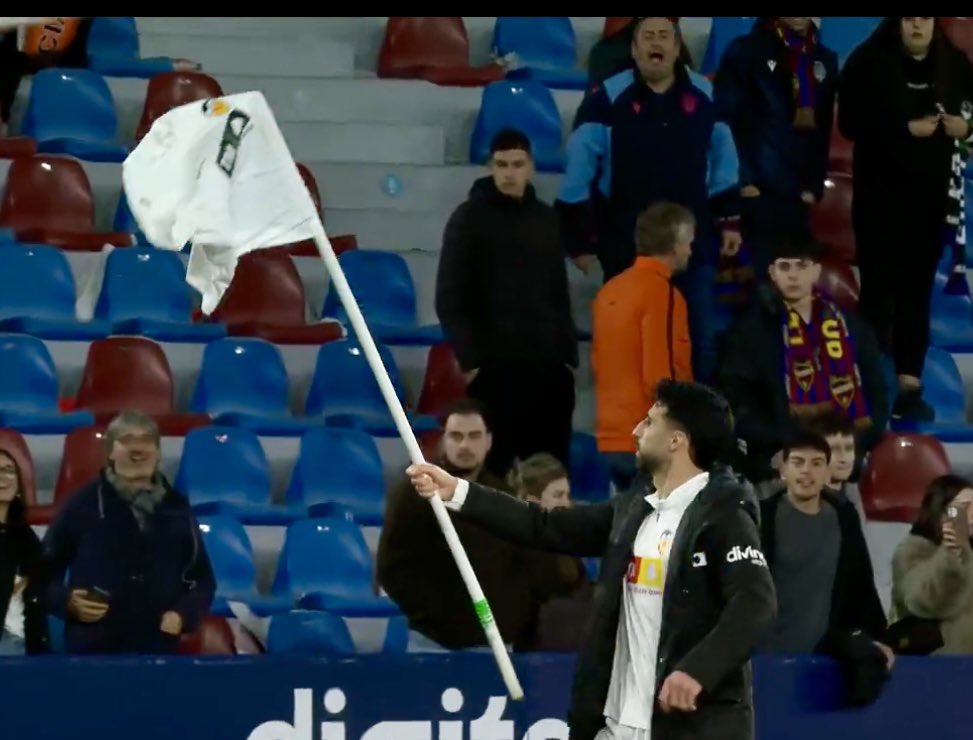 CheNFurecido 🦇💯 tweet media