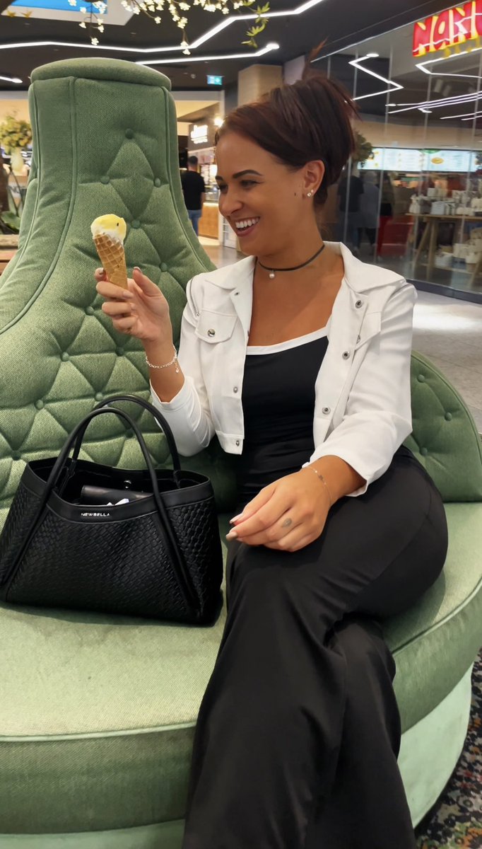 Nadja Marina tweet media