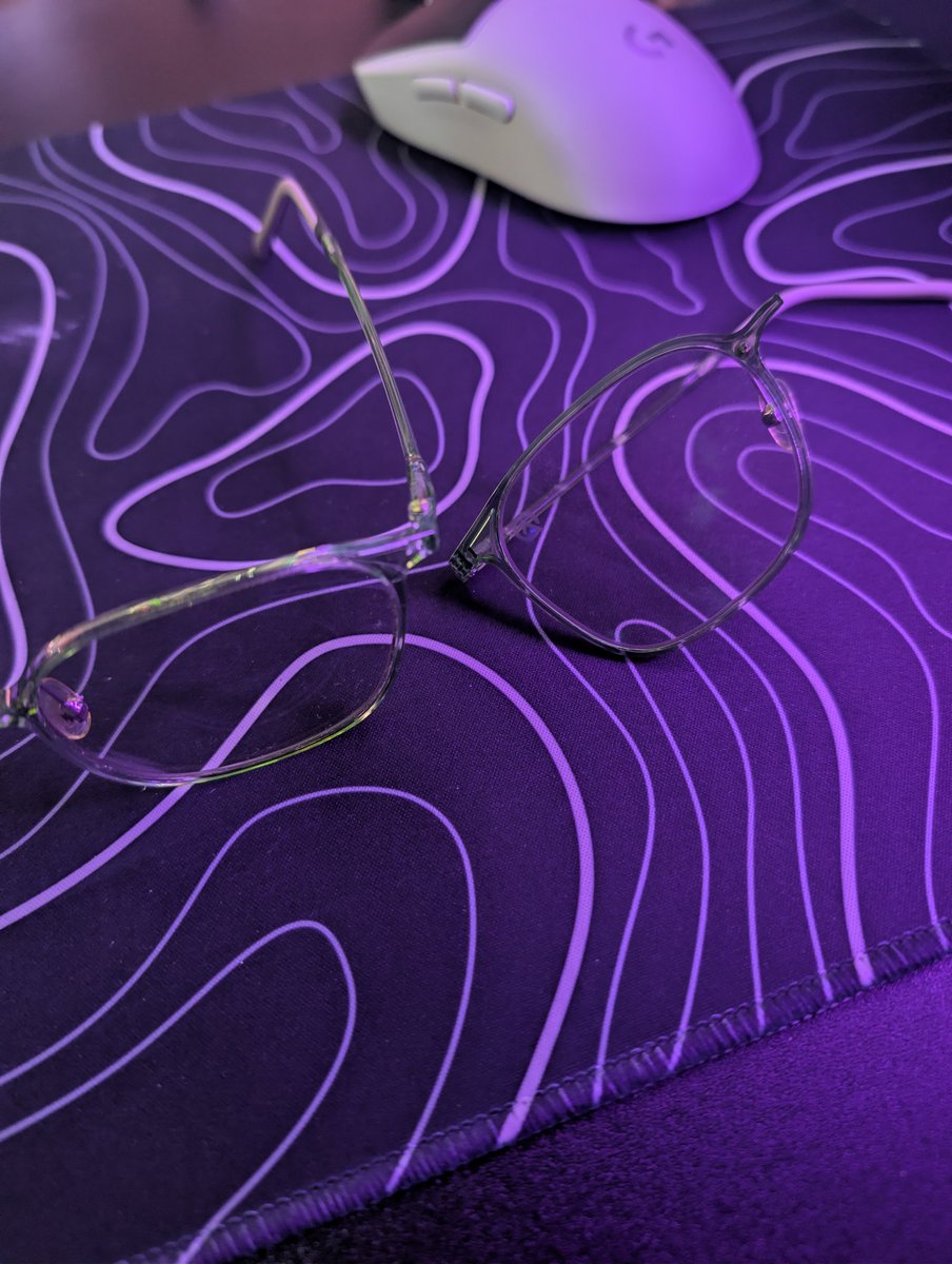 Very sad day! My <a href="/GamerAdvantage/">Gamer Advantage</a> glasses broke while I was cleaning the lenses 😭