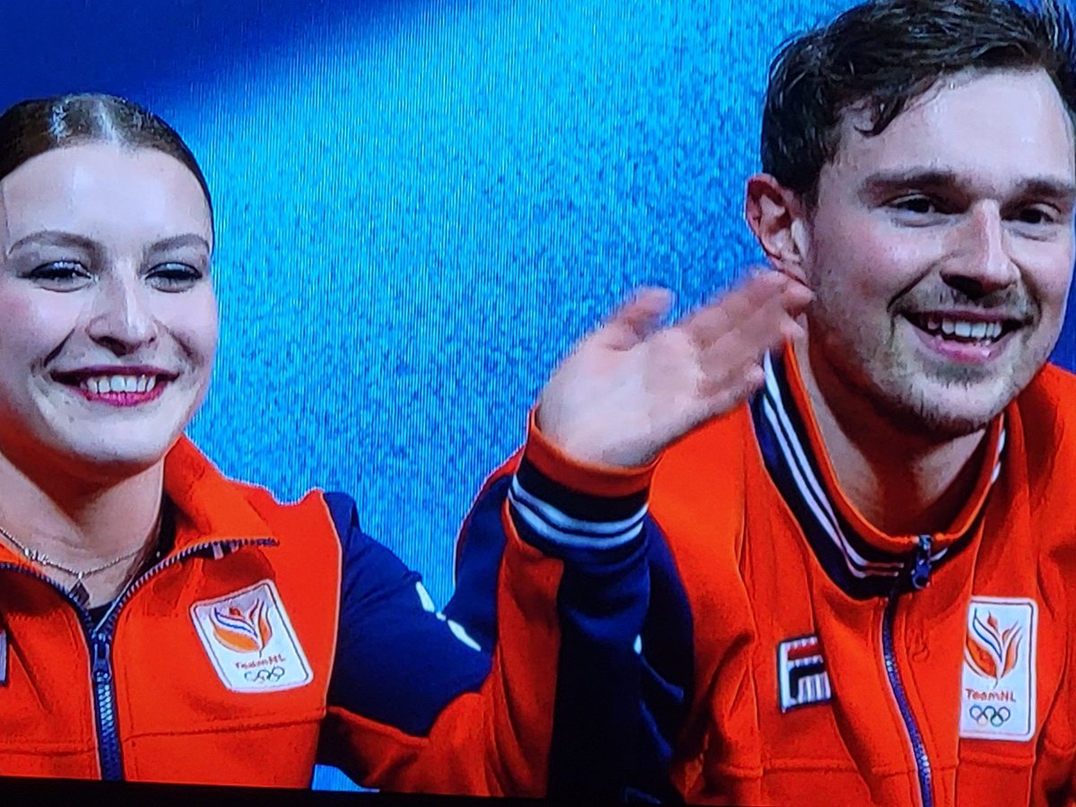 kijktdoorjeraam's tweet photo. 🧡
#kunstrijden
#Olympischespelen
#Olympi https://t.co/xyVqt7DTmx