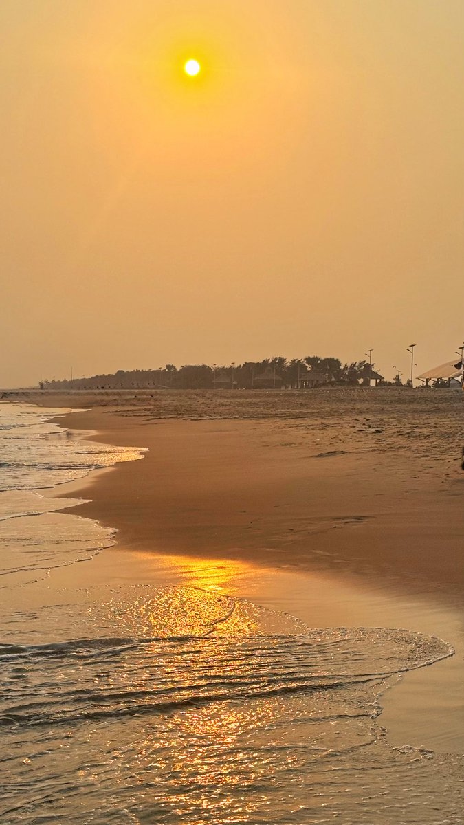 Dr_bhavG's tweet photo. Beach and Sunsets #ForeverFav 💕 https://t.co/cGcDWM3ExM